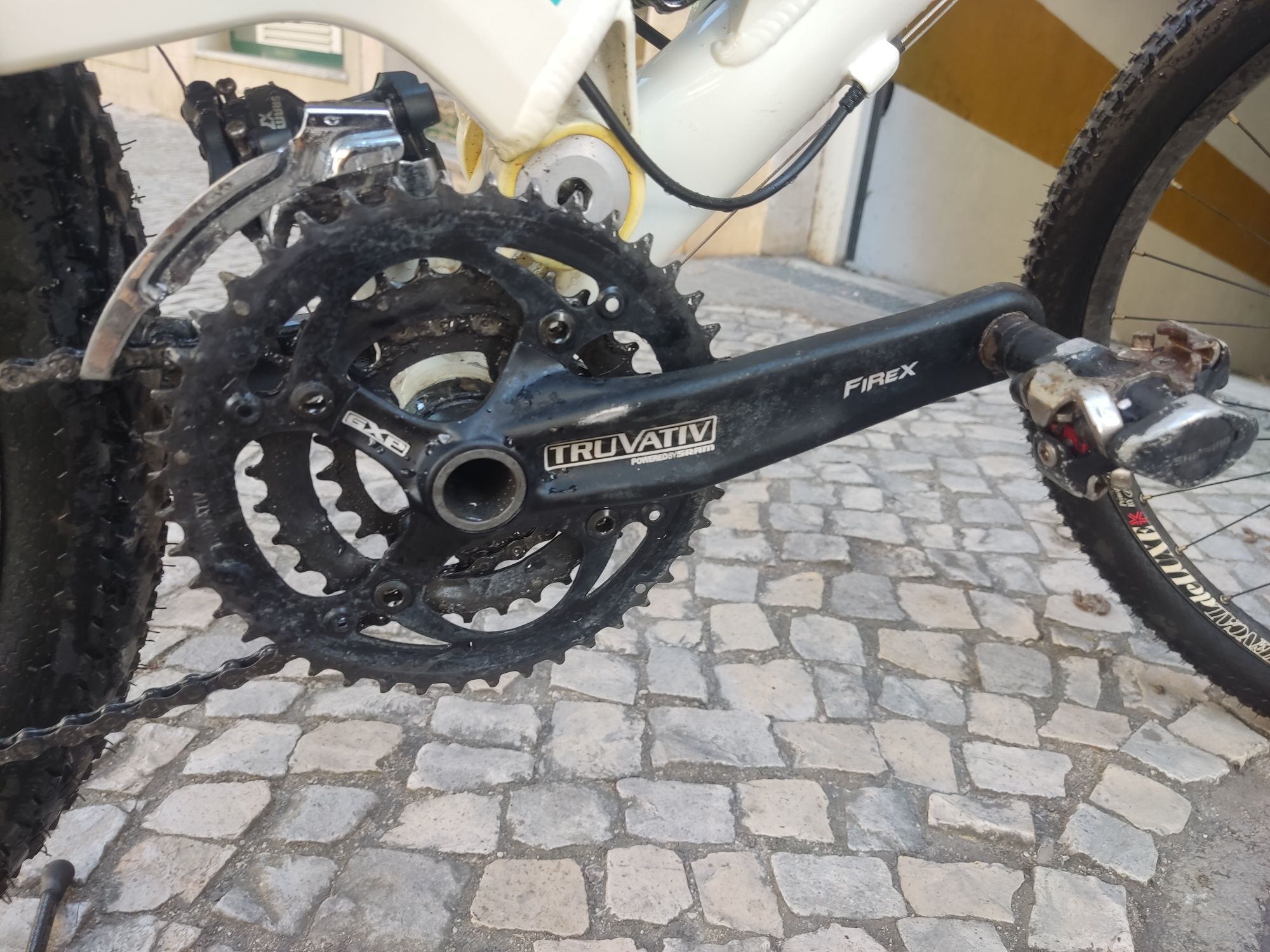 Bicicleta BTT Commençal Meta 4