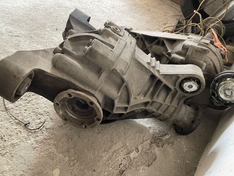 Редуктор задній Volkswagen Touareg Редуктор заднего моста Туарег