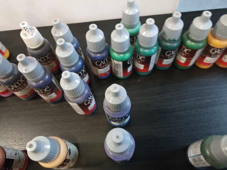 Warhammer farby dużo !!!