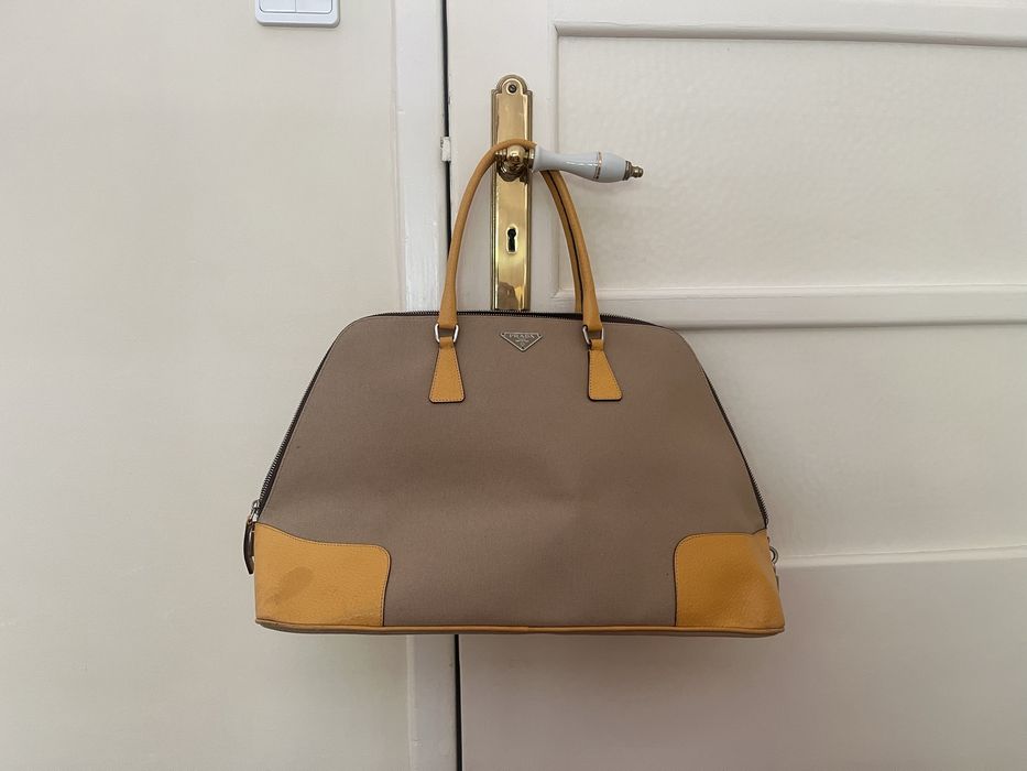 Mala da marca Prada