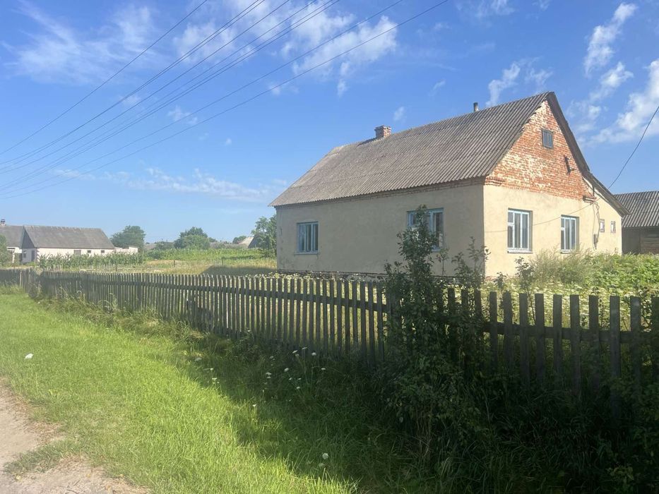 Продам будинок в селі Довговоля. Рівненська область.