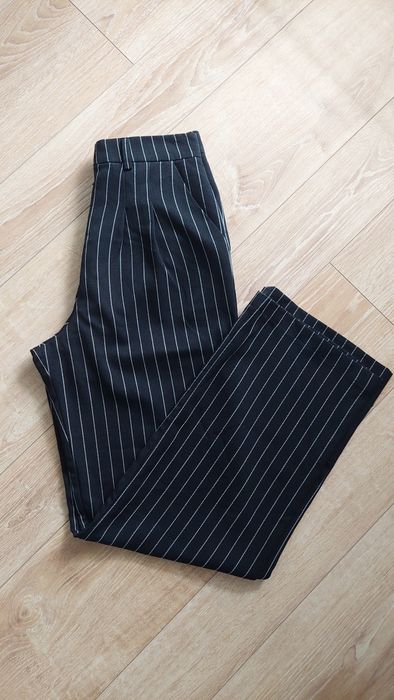 Spodnie z szeroką nogawką rozm. S