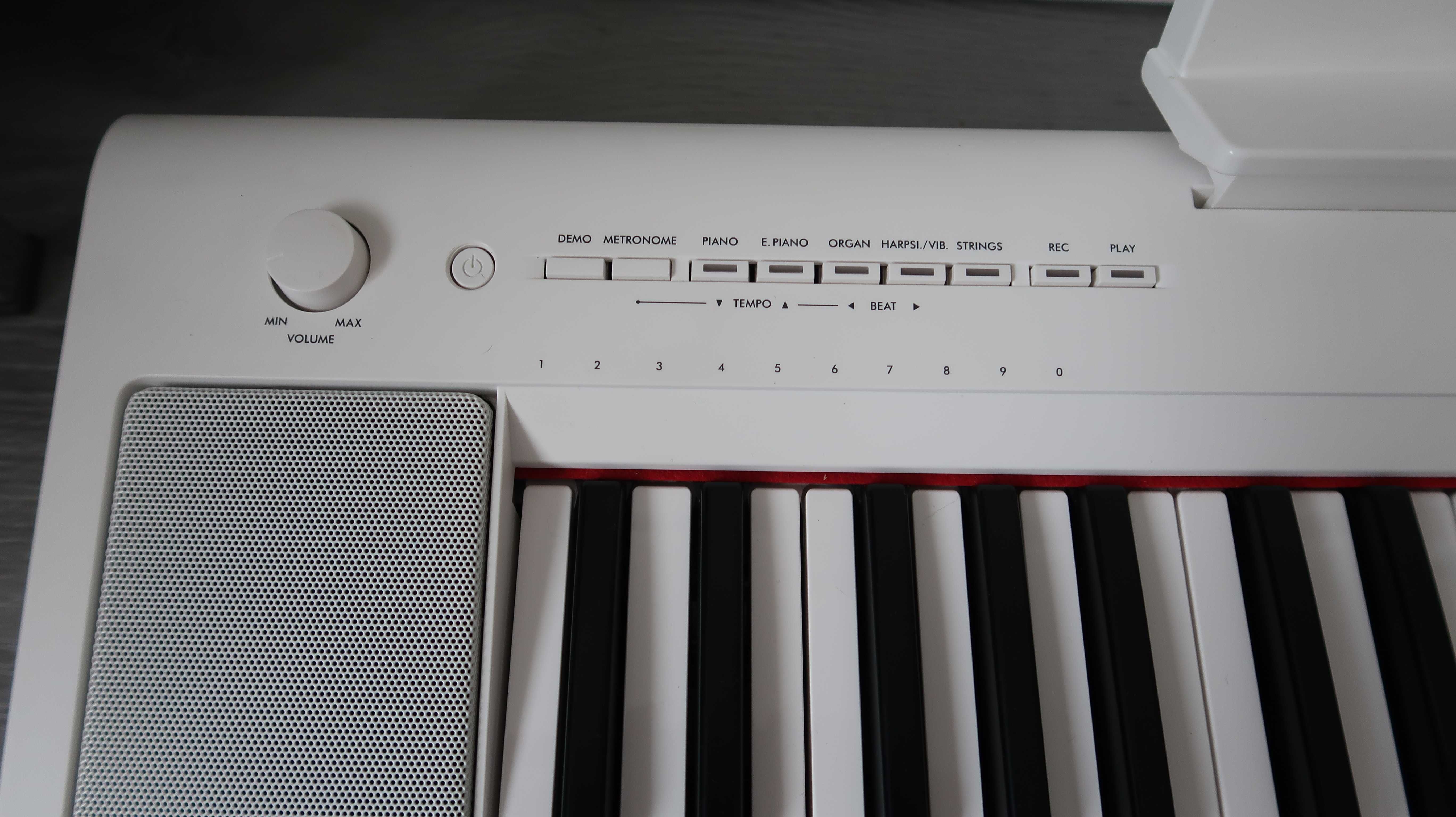 Yamaha NPP-15 biały fortepian + pokrowiec + pedał