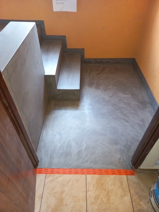 Schody z mikrocementu