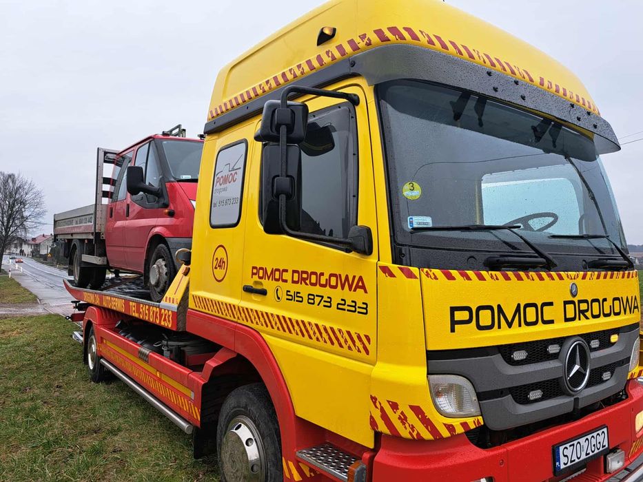 Mercedes Atego pomoc drogowa laweta