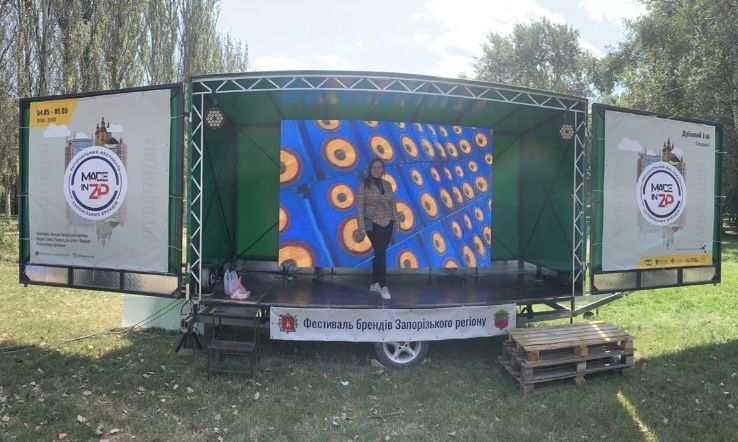 Сцена передвижная мобильная