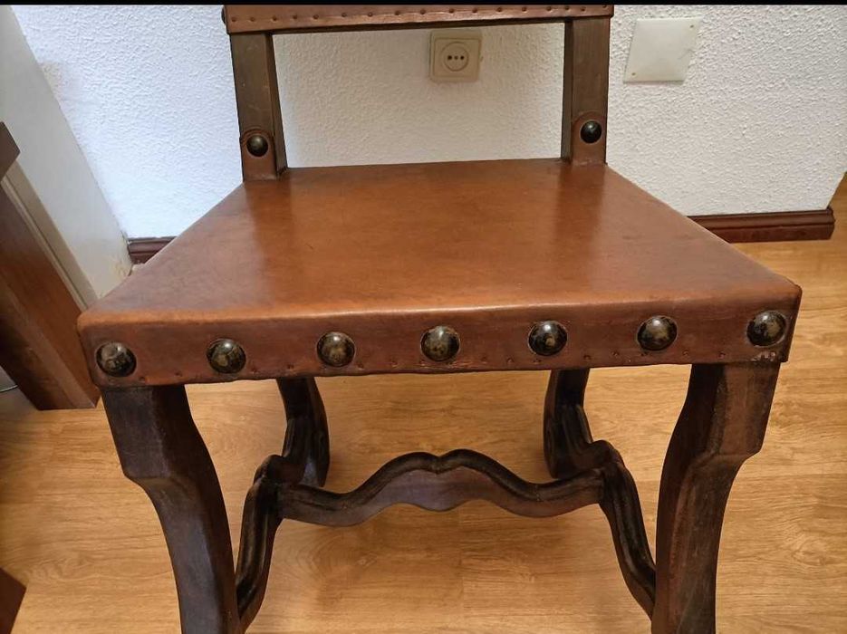 conjunto de 2 cadeiras em couro - anos 60