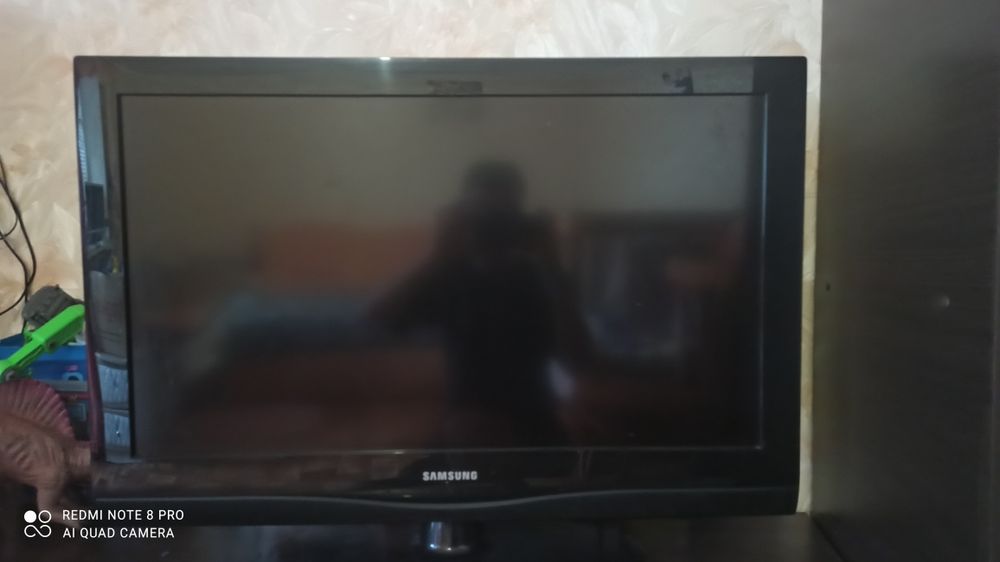 Телевизор Samsung le32c350d1w