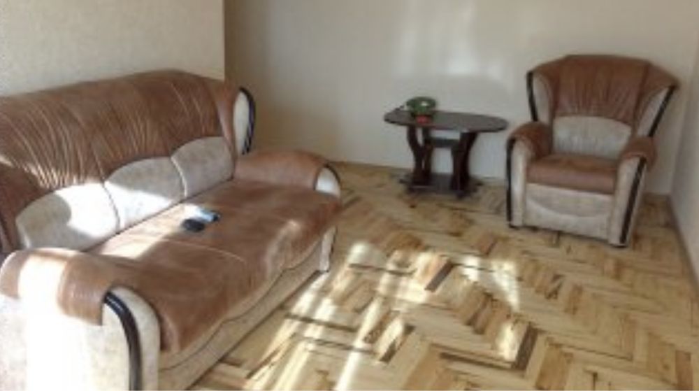 Здам 2-к. квартиру на Космосі (Малиновського)