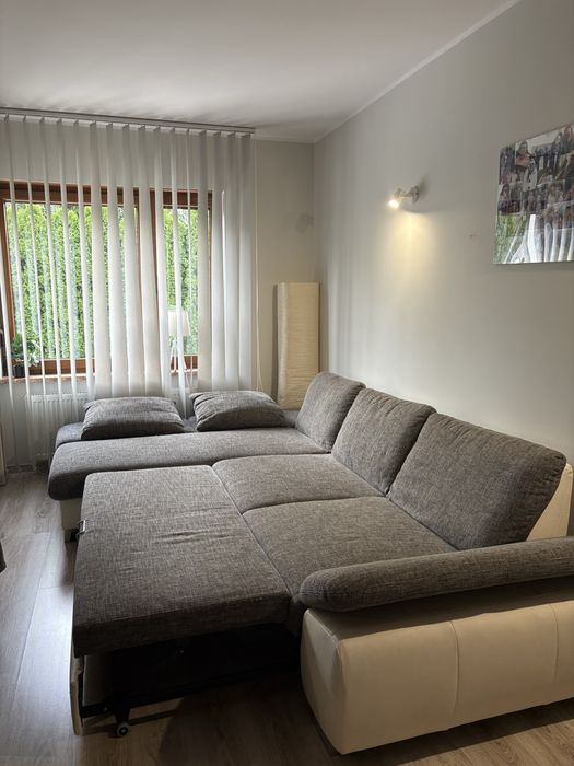 Szara kanapa narożnik sofa w dobrym stanie z funkcją spania