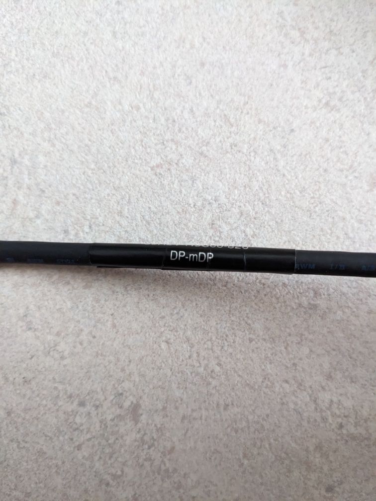Kabel przewód laptop/monitor DisplayPort DP - mDP długość około 1,7m