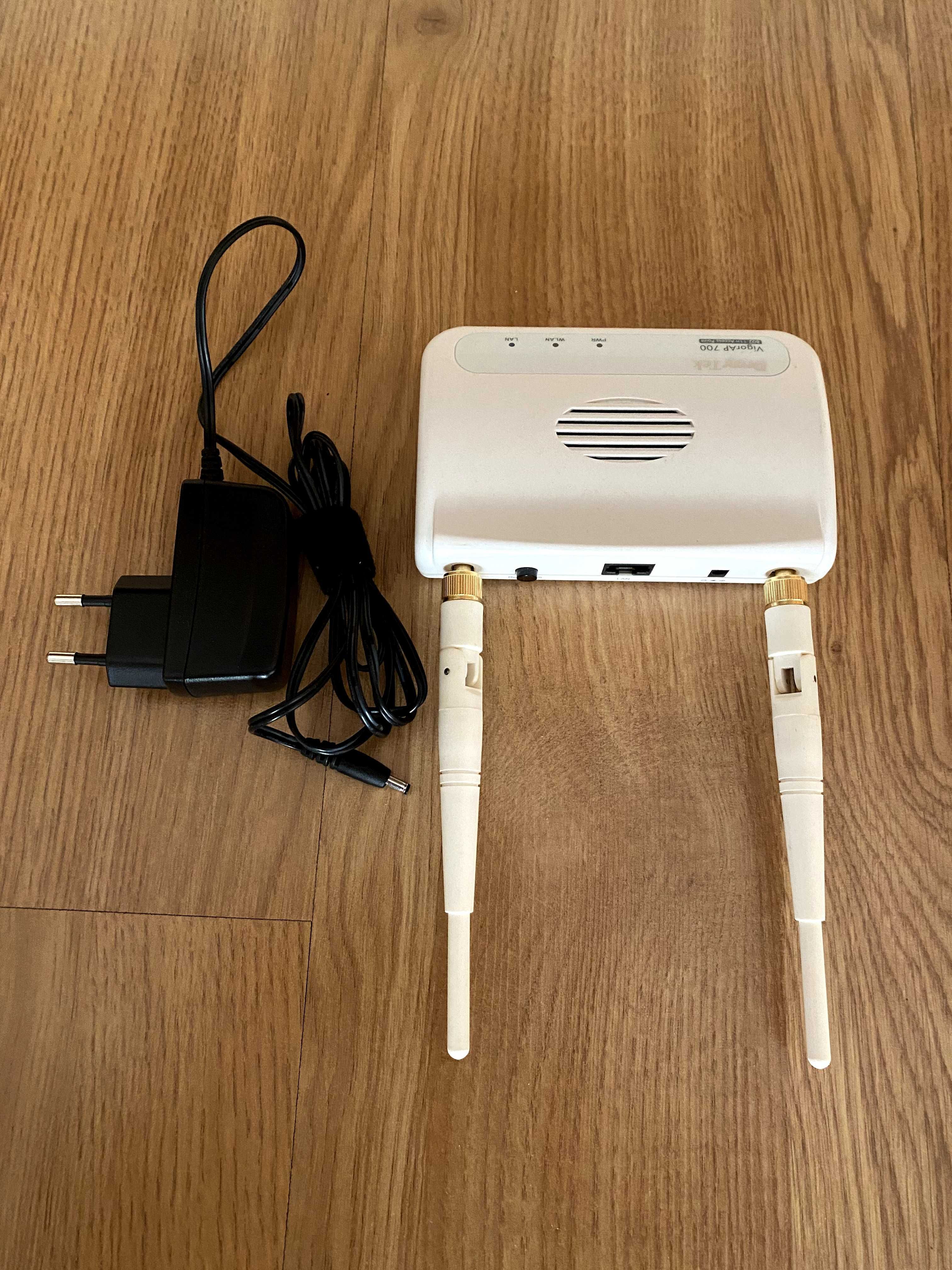 1x Router + AP draytek  + 2x Powerline TP Link