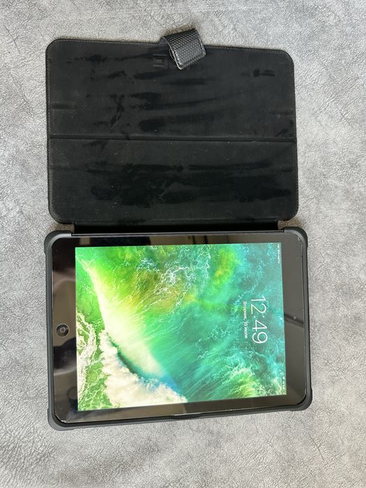 Продаю iPad Air модель A1475