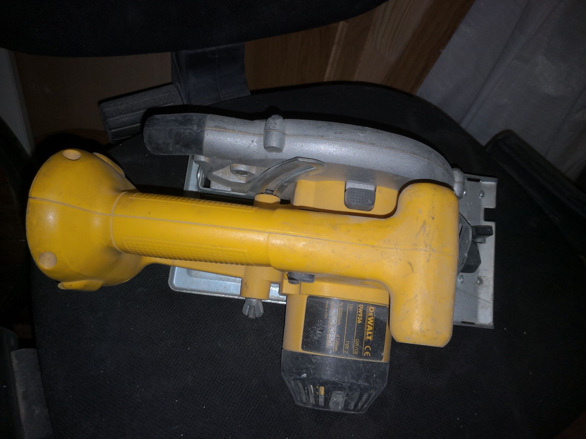 DeWalt 18 вольовий інструмент