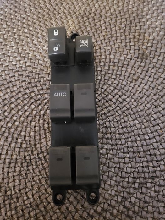 Блок управління склопідйомниками водійський, на субару трибека б 9/10.