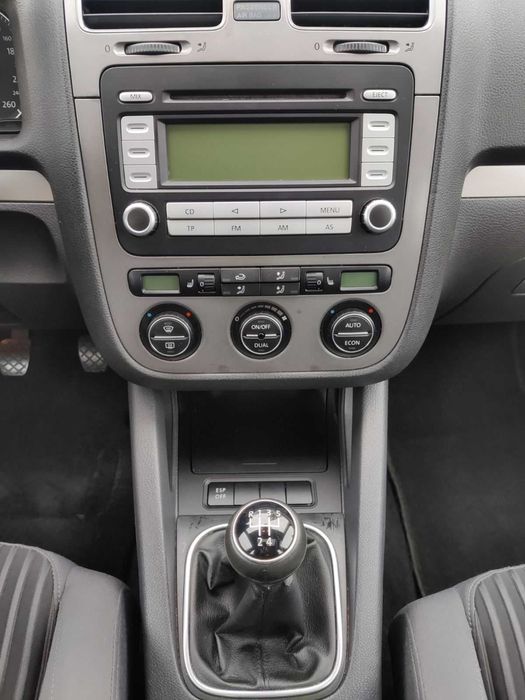 Volkswagen golf 1.6 MPI