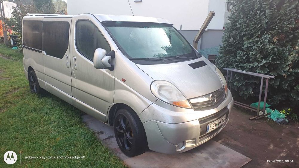 Opel Vivaro 2.0cdti 6osobowy webasto