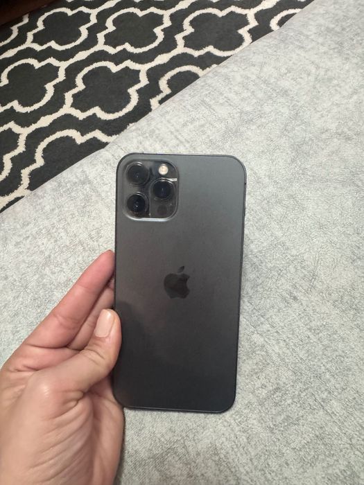 Vendo iPhone 12 Pro Max 128 GB muito bom estado