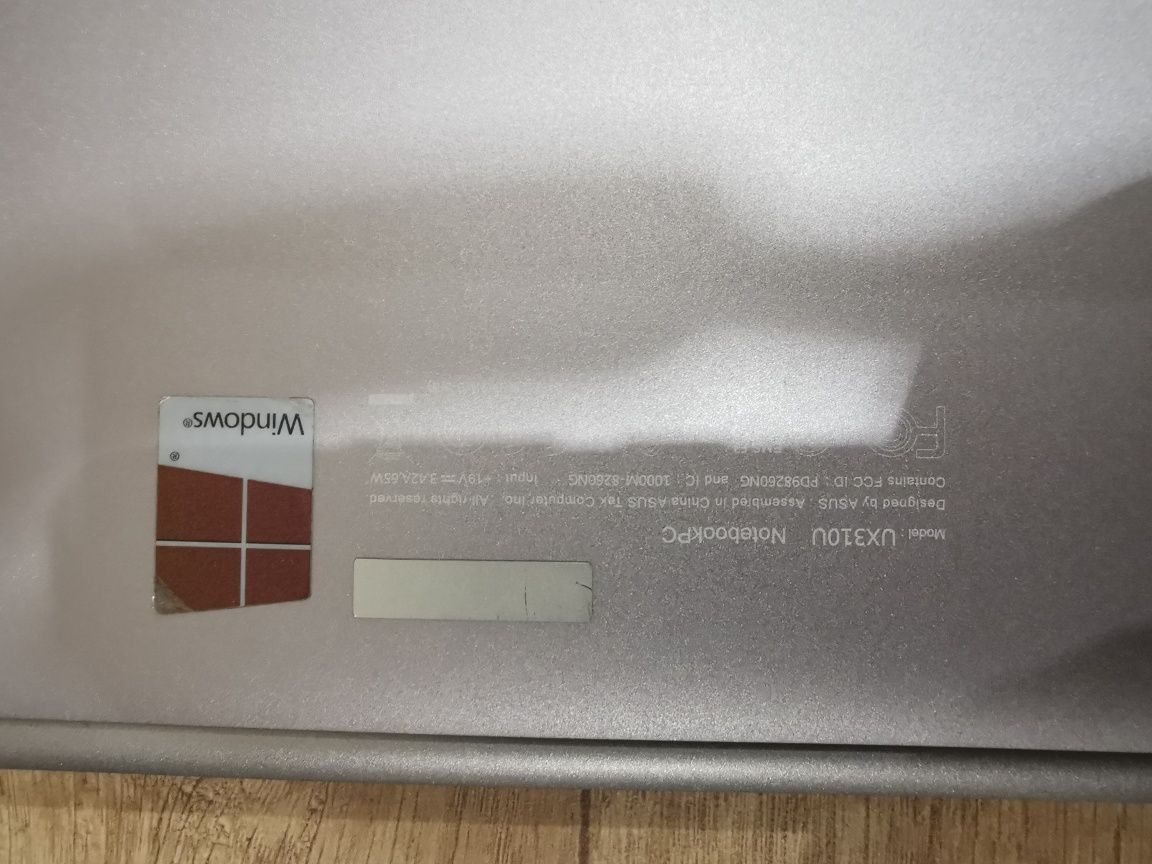 Laptop Asus ZenBook UX310 i5-7200 8GB 256GB Matryca 13,3 FHD IPS 940MX