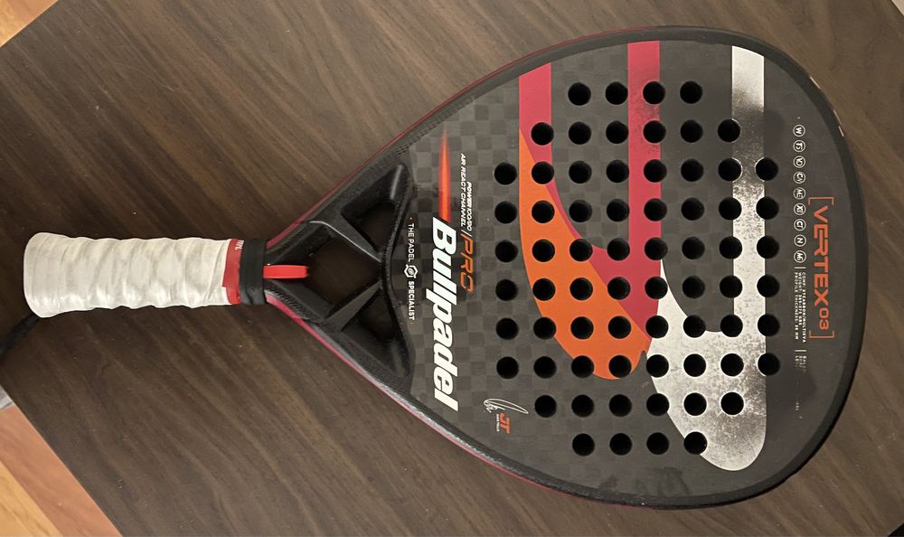 Bullpadel Vertex 03 2022 - Excelente estado