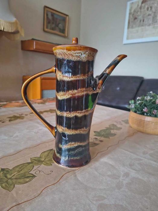 Fajansowy dzbanek do kawy, herbaty, ceramika PRL