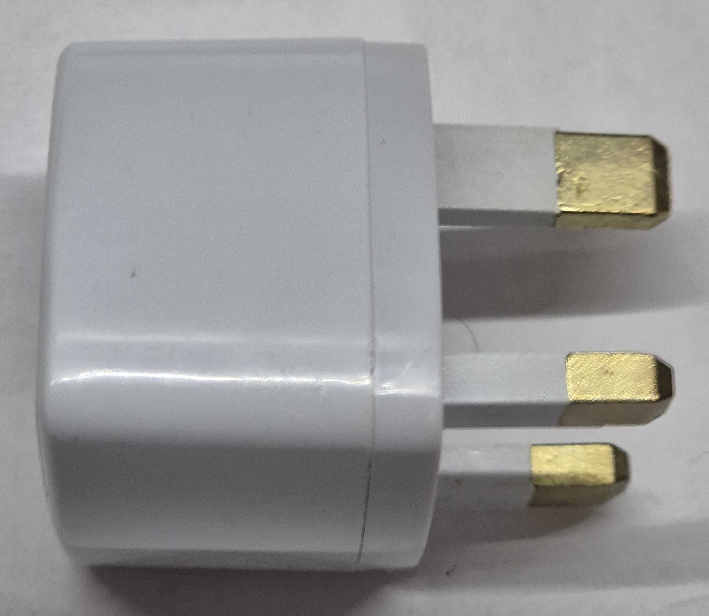 Adaptador energia Universal-Reino Unido branco