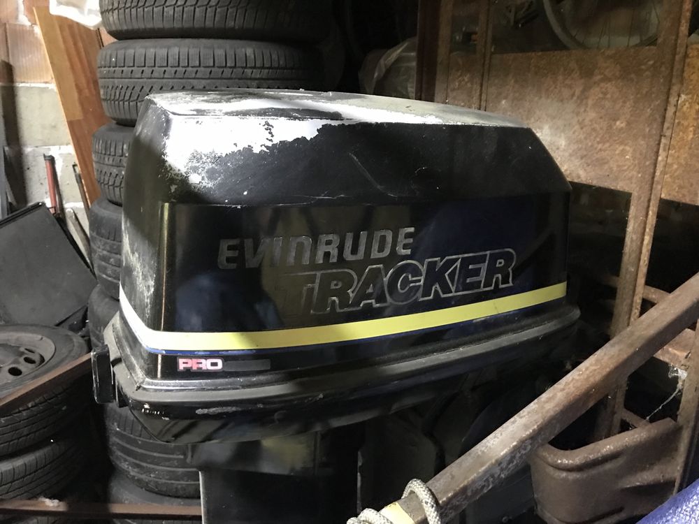 Evinrude tracker 115