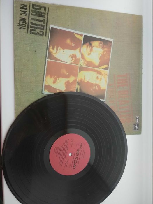 Виниловые пластинки группы The Beatles