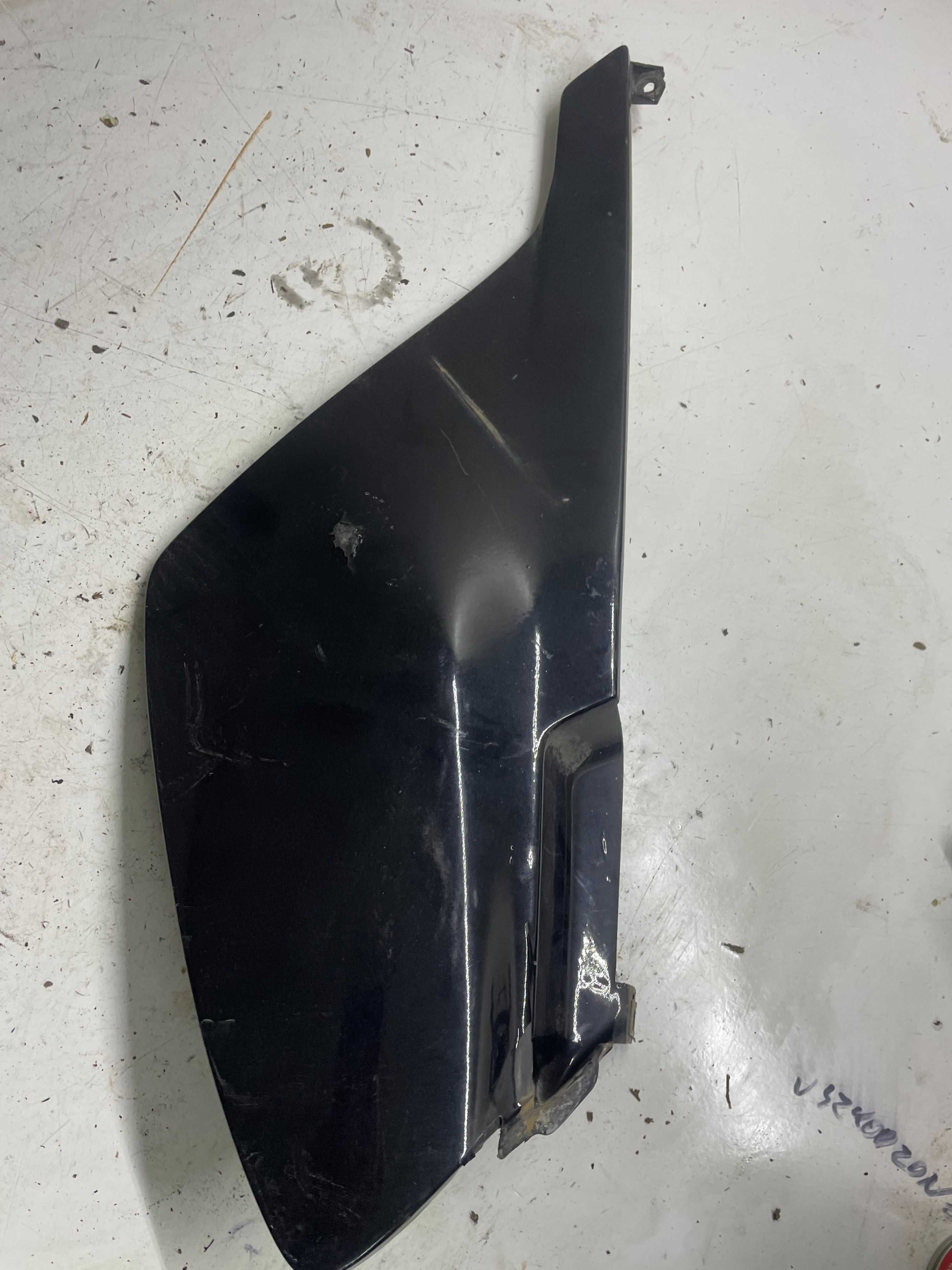 Derbi senda sm xtreme xr 50 plastik boczek wypełnienie