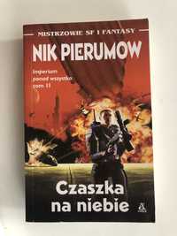 Nik Pierumów. Czaszka na niebie