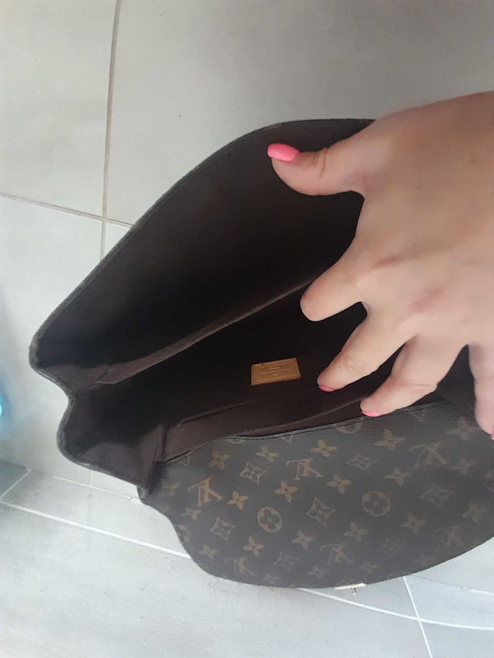 Сумка Louis Vuitton Pochette metis комікс