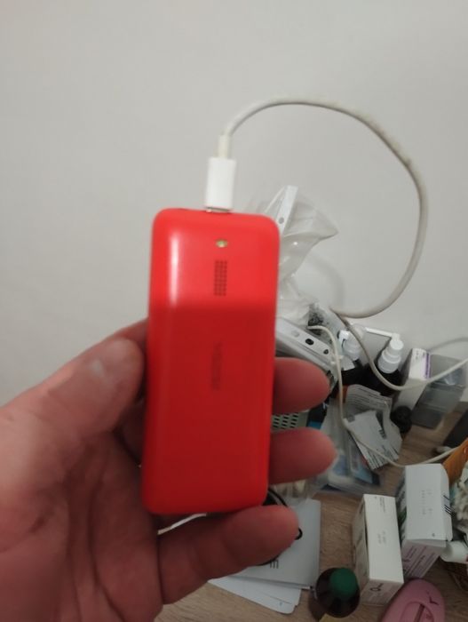 Продам рабочие телефоны NOKIA 2 штуки Huawei Y-7.2017года выпуска!