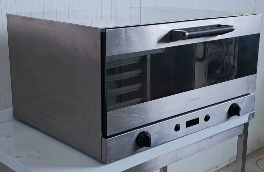Подова піца піч Smeg