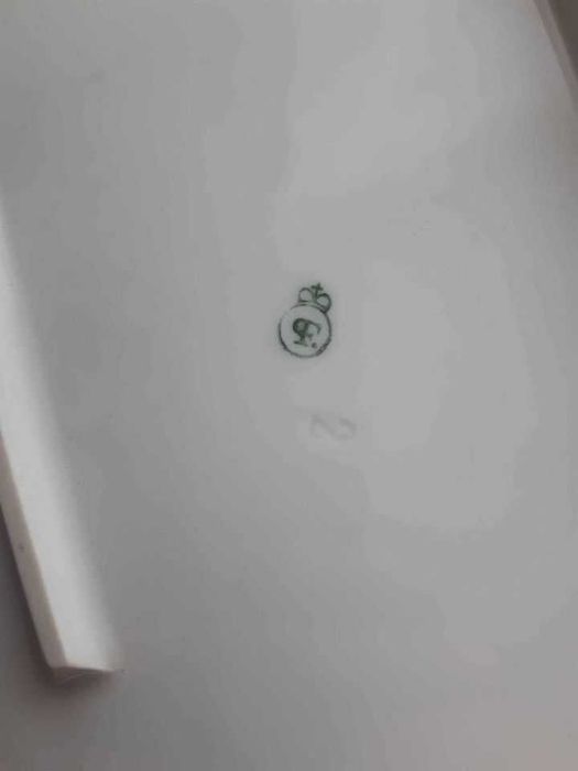 Sprzedam duży serwis obiadowy