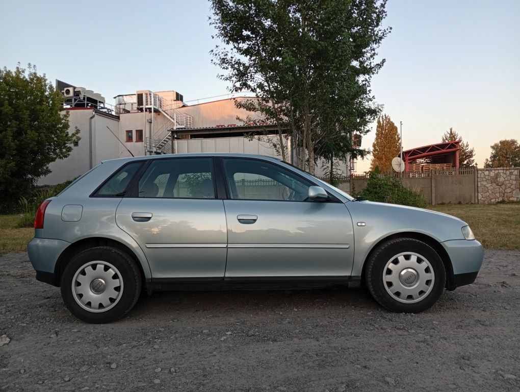 Audi A3 8L 1.6 MPI 102KM 5 Drzwi