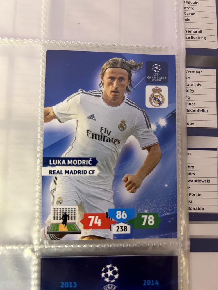 Альбом  Panini Adrenalyn XL Champions League 2013/2014