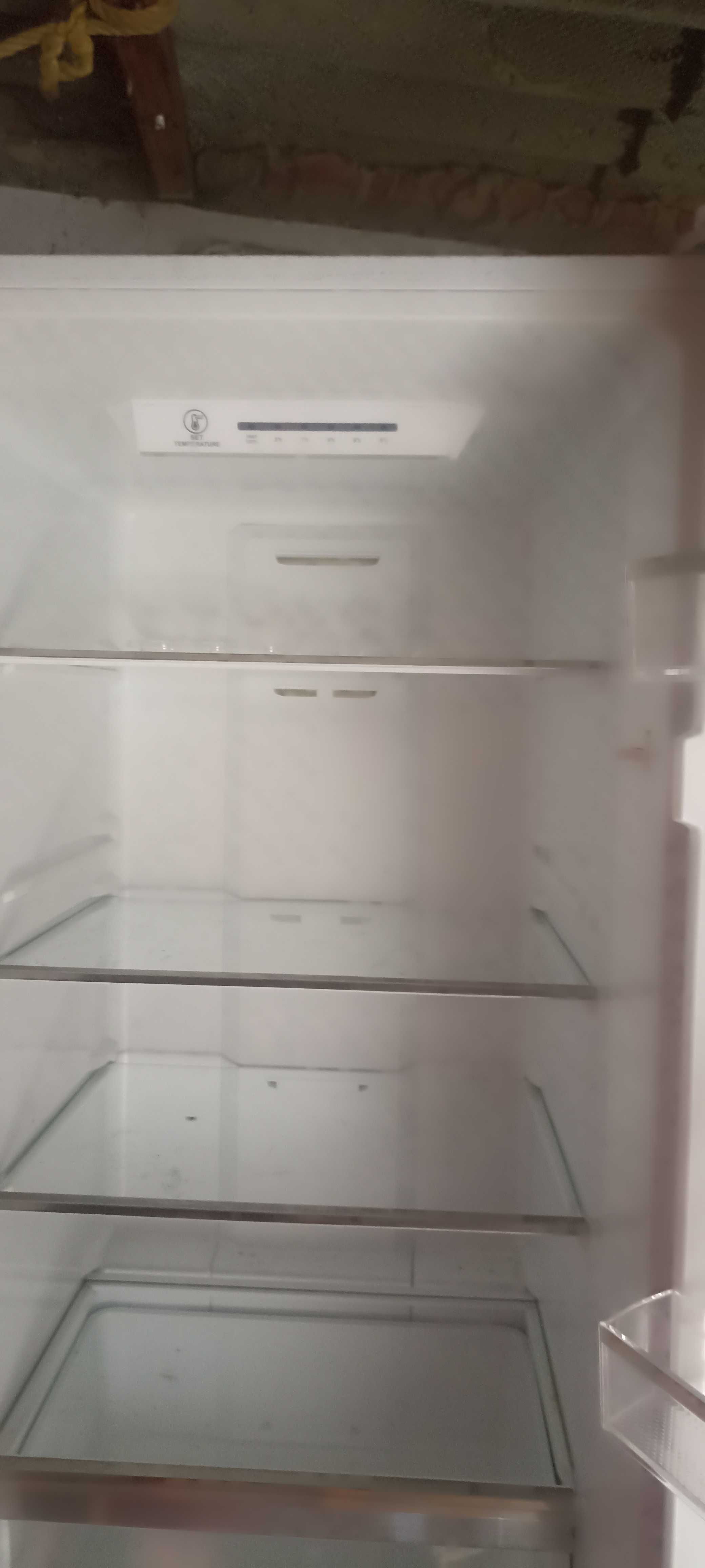 Frigorífico novo