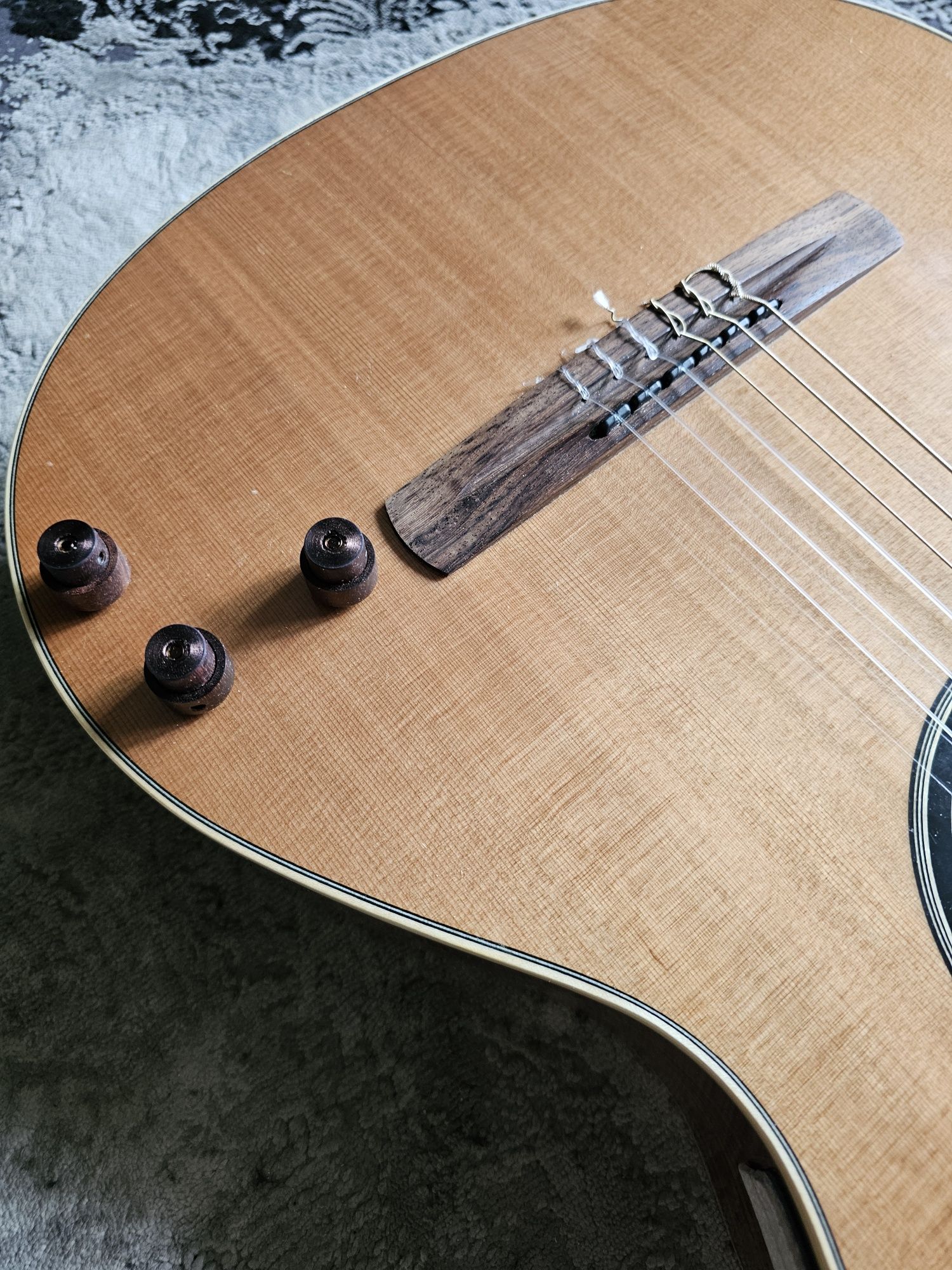 Sprzedam gitarę Alhambra Crossover