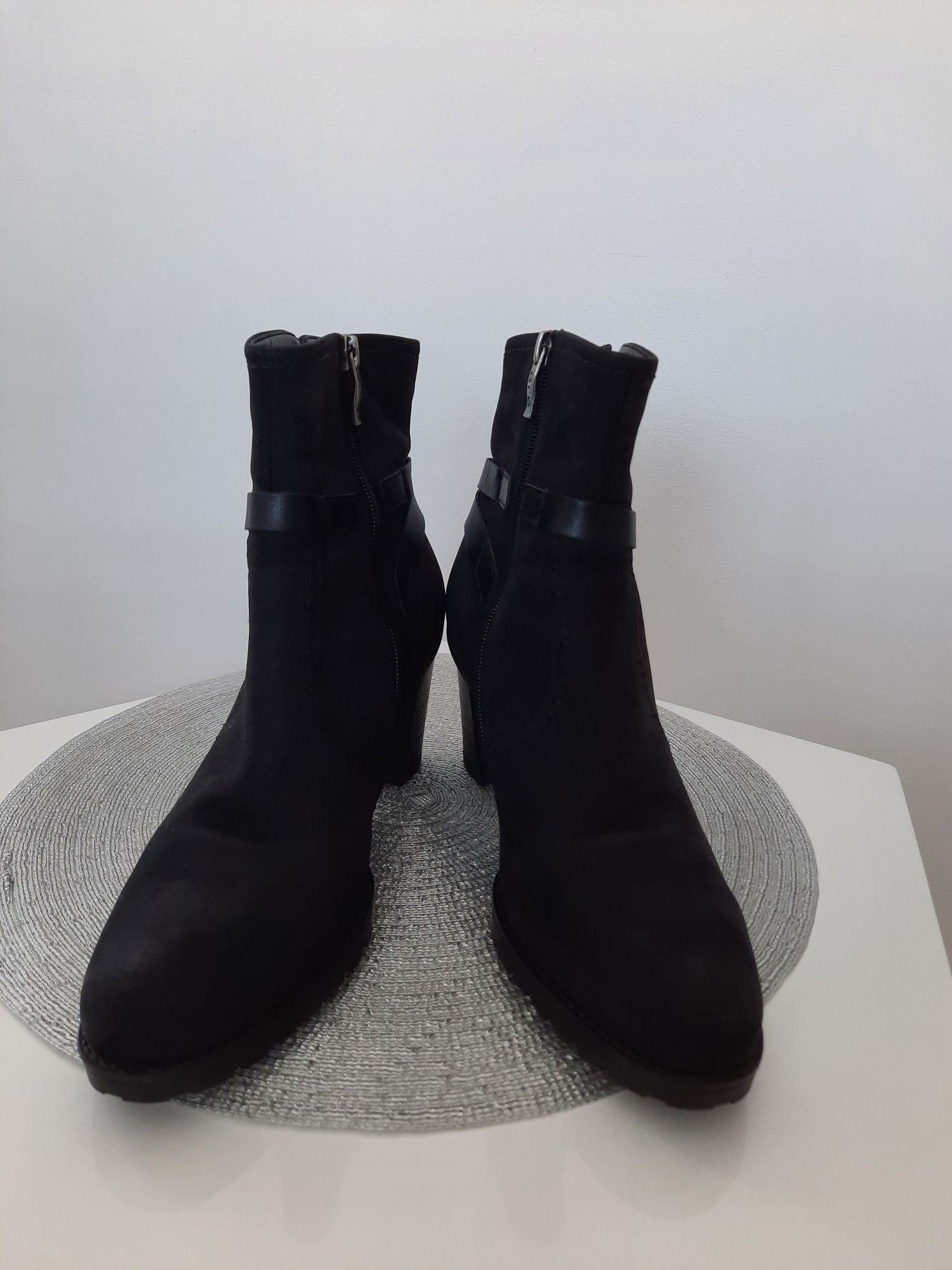 Buty damskie Ara przejściowe botki skóra zamszowa naturalna. Roz. 39 .