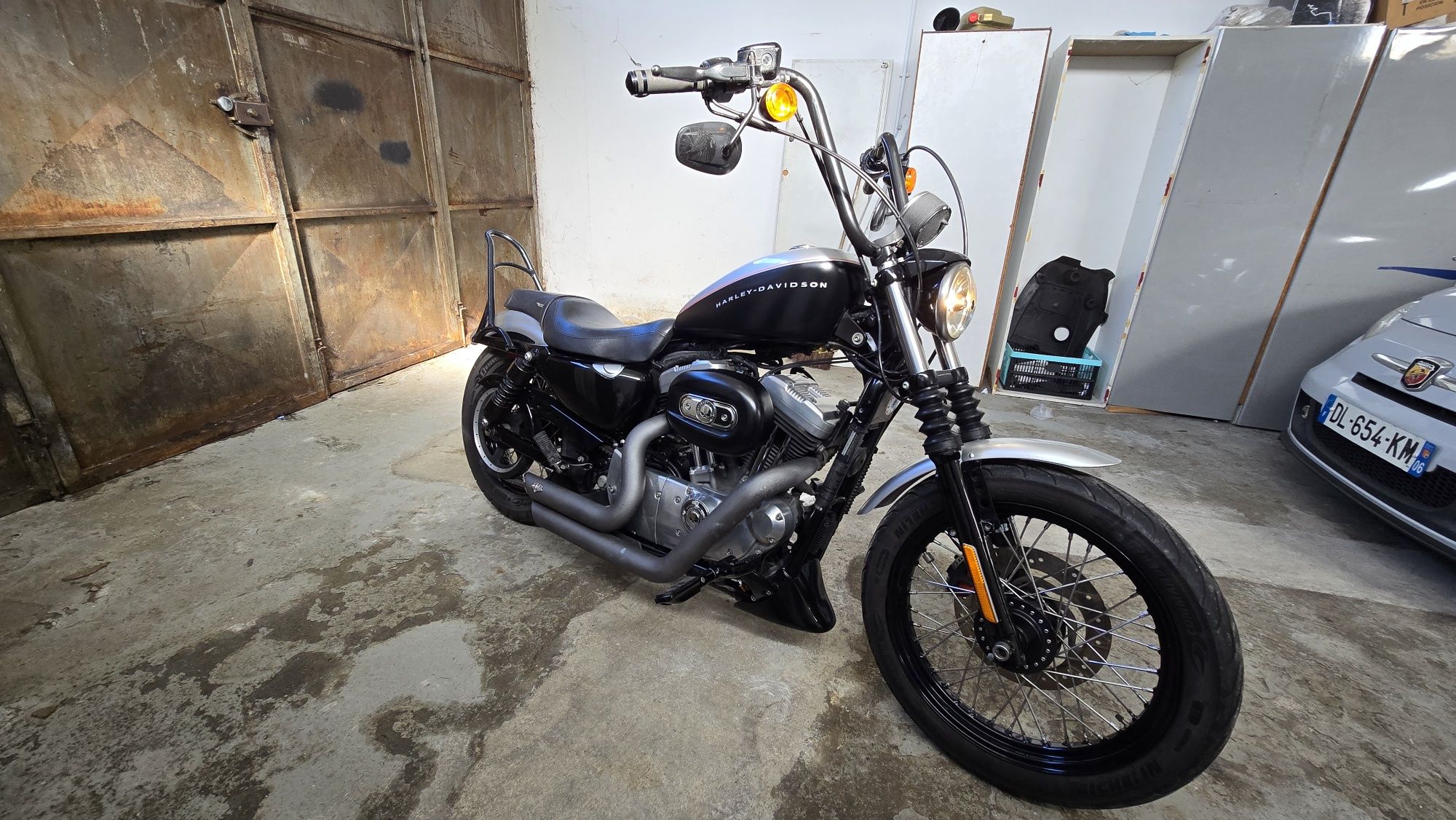 Harley Davidson SPORSTER 1200 NIGHTSTER Vance & Hines