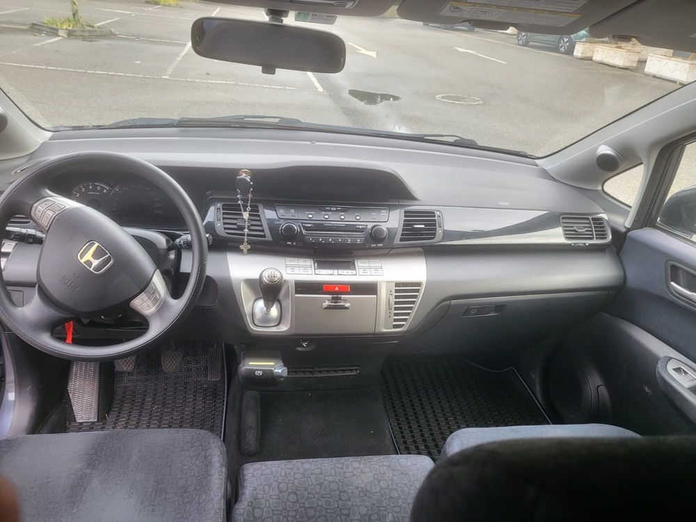 Vendo Honda FR-V
