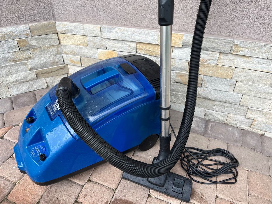 Пилосос німецький з аквафільтром Thomas Twin