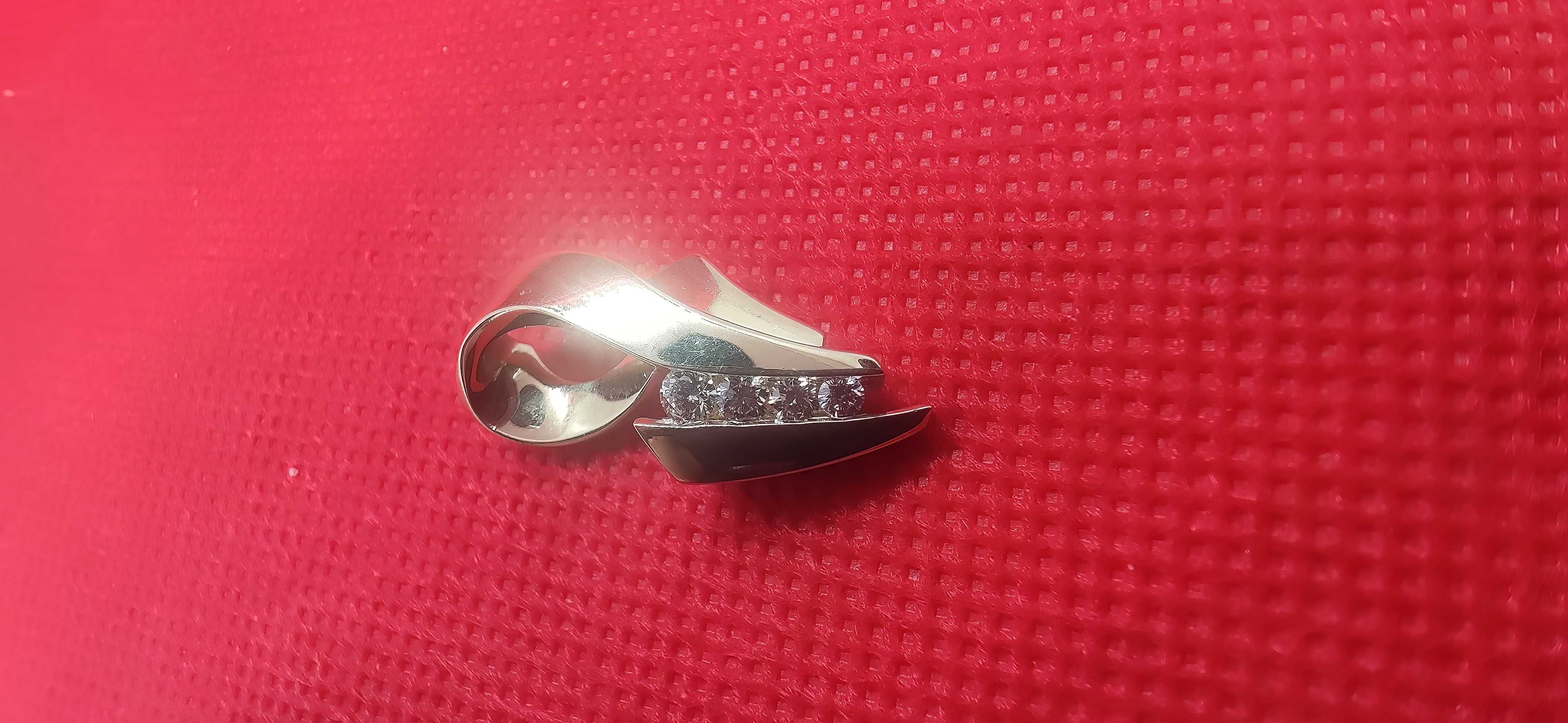 Złota zawieszka z brylantami 0.23ct, certyfikat