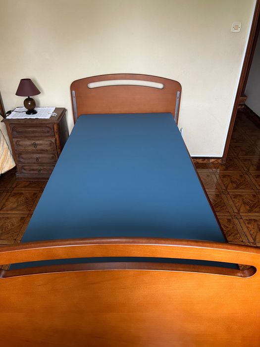 Cama ortopédica SEMI NOVA