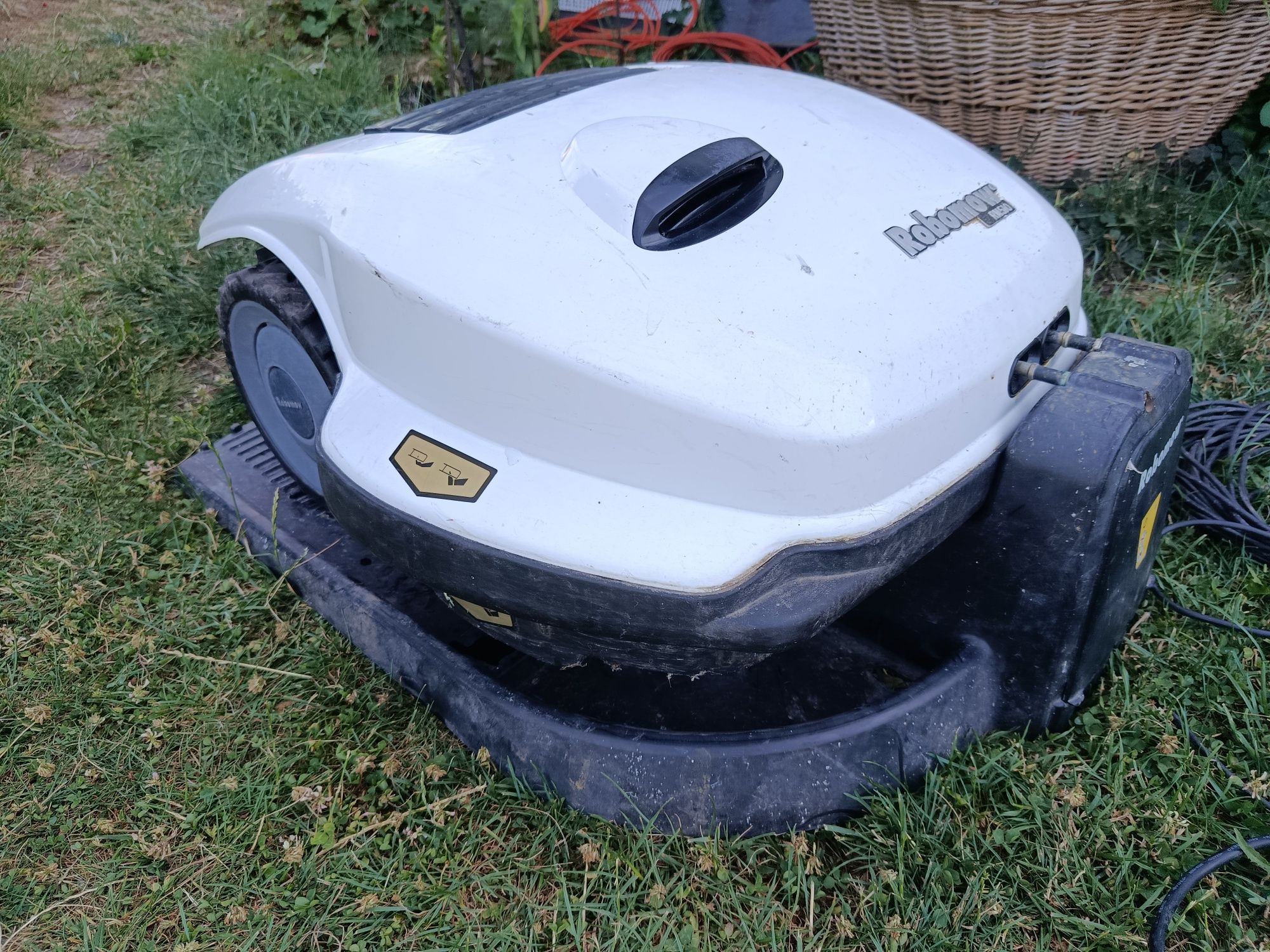 Robot koszący Robomow RM510 - cena wraz z przesyłką kurierską.
