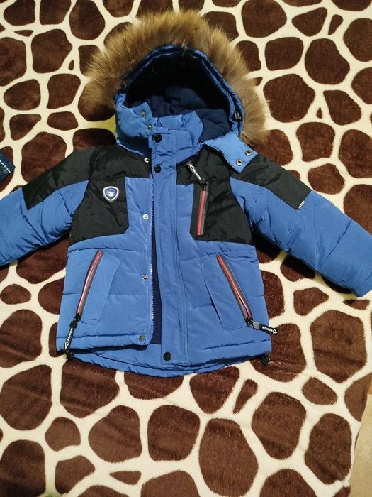 Продам зимову курточку на хлопчика
