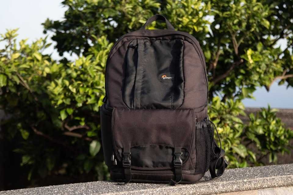 Bolsa fotográfica Lowepro Fastpack 100