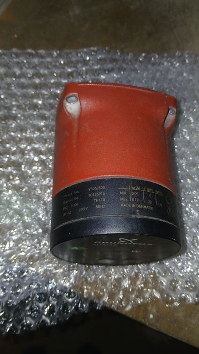 Pompa obiegowa Grundfos Alpha 2 obudowa elektronika sterownik