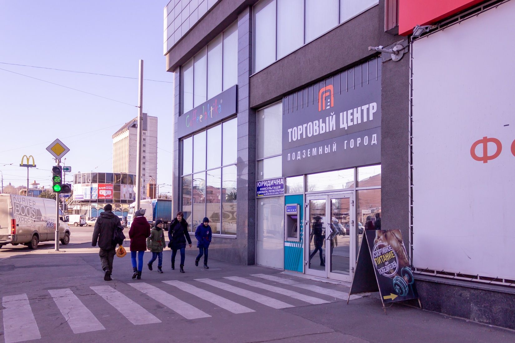 В безопасной подземн части ТЦ сдам в аренду помещение 25кв.м