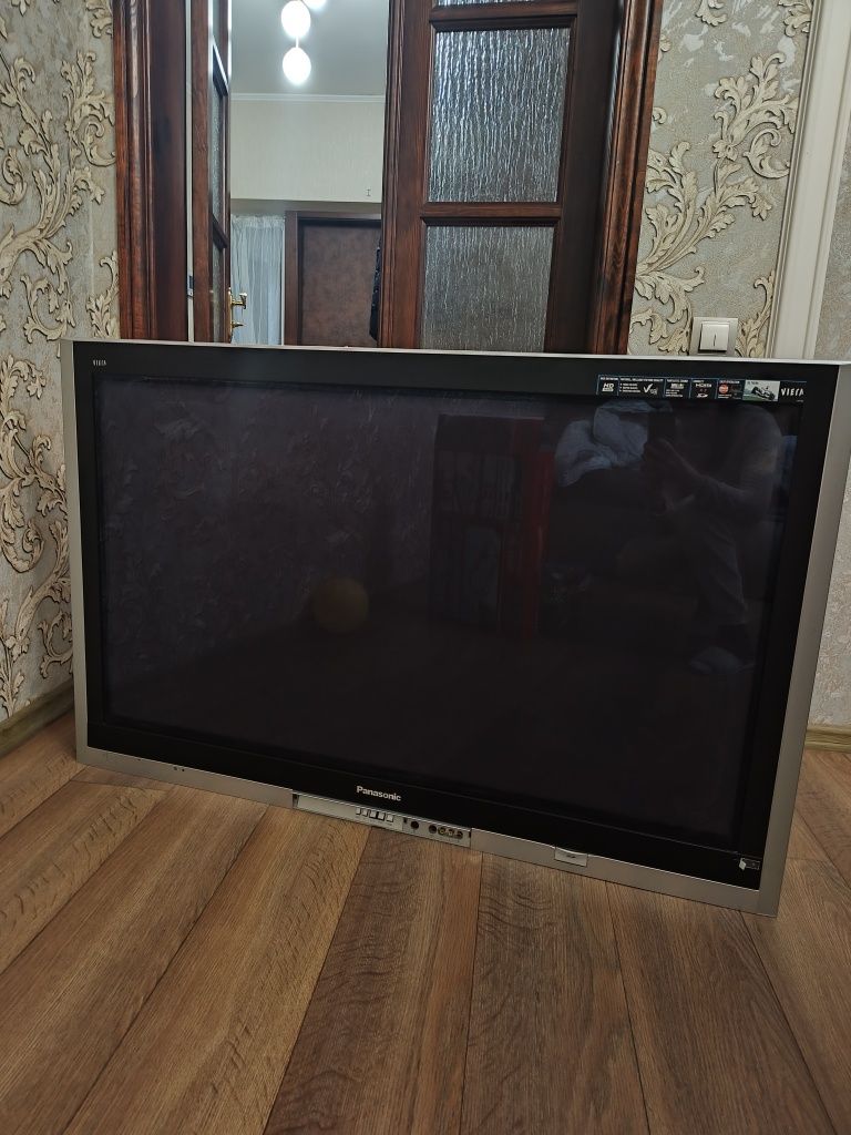 Продам телевізор не робочий Panasonic 50